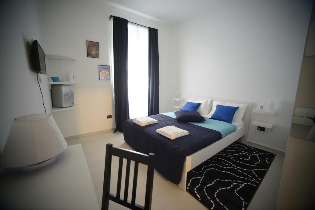 Casa Petrarca B&B Turín Habitación foto